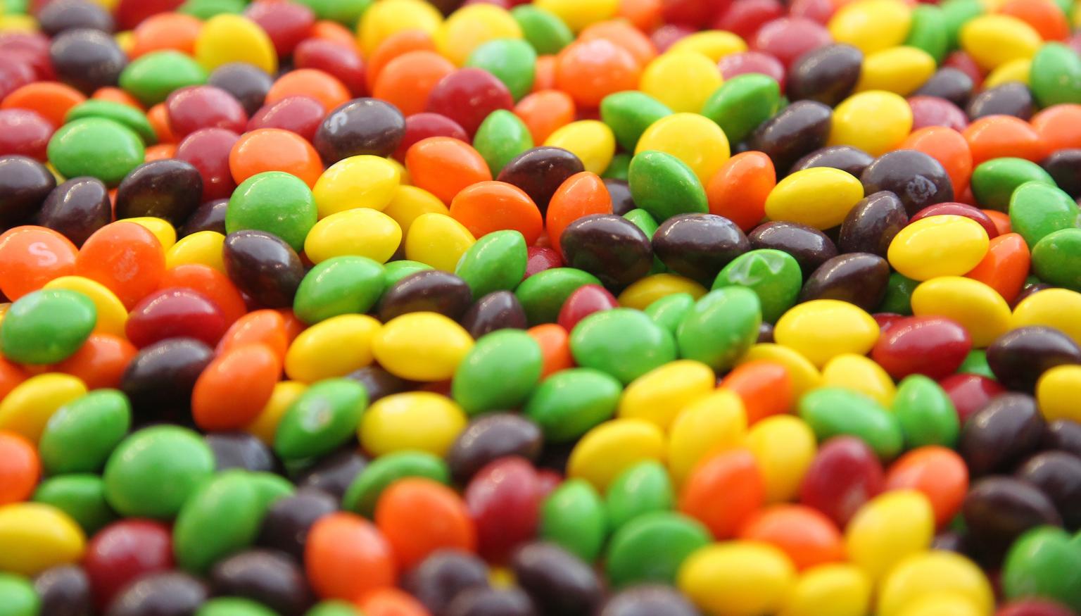 The reason why there are always more yellow skittles in the bag Nova 969